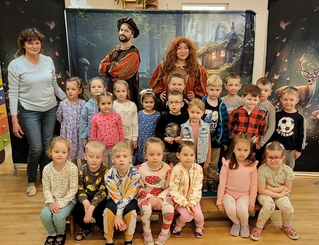 Teatrzyk w naszym przedszkolu – „Zaczarowany jelonek”