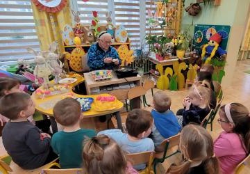 Tradycyjne zdobienie pisanek