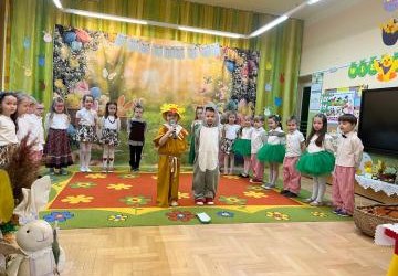 Wyjątkowy występ, wyjątkowi goście oraz niezwykłe prace dzieci w konkursie na najpiękniejszą pisankę